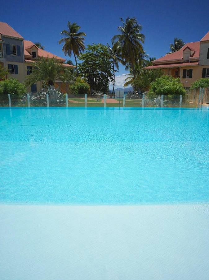 לה גוסייר Pop'S Appartements Residence Marisol Au Bord De La Mer מראה חיצוני תמונה